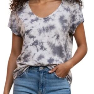 Pink By Victoria Secret Gray Tie-Dye V-Neck Tee